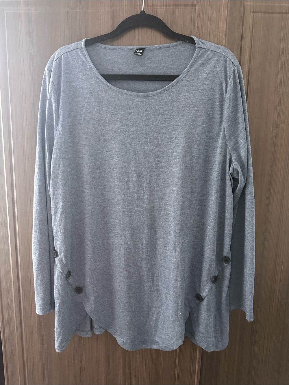 Emery Rose 2X long sleeve tunic top